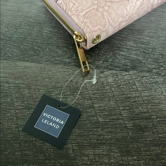 NWT Pink Floral Wallet with Gold Accents - Picture 3 of 7